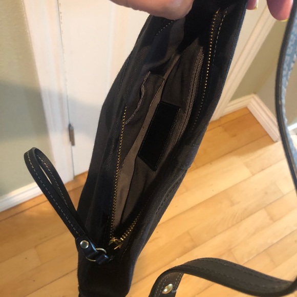 Coach Handbag - Picture 2 of 2